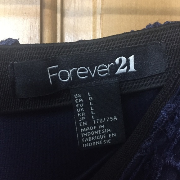 Forever 21 Lace Skirt Large - Picture 2 of 2